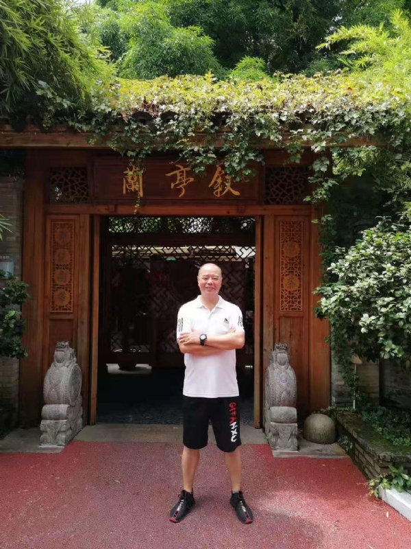 李国伟的第四张照片--石狮父母相亲团